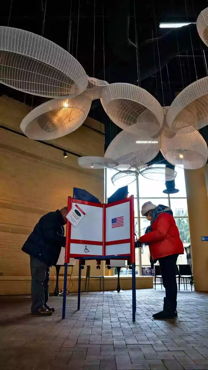 Bulgarians protest widespread graft, call for fair election