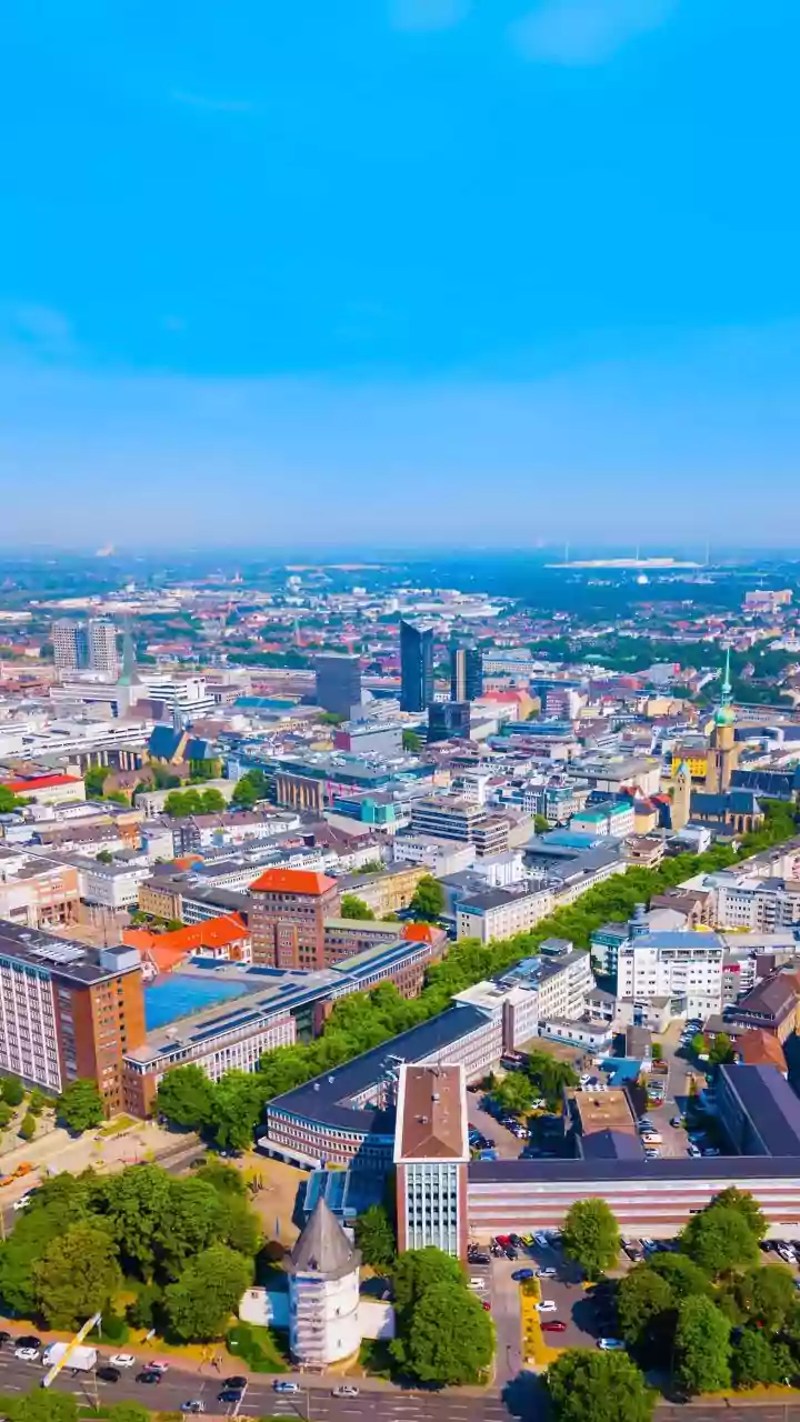 Reflected Cool Roof Coatings Protect Urban Flats From Heavy Summer Heat Absorption