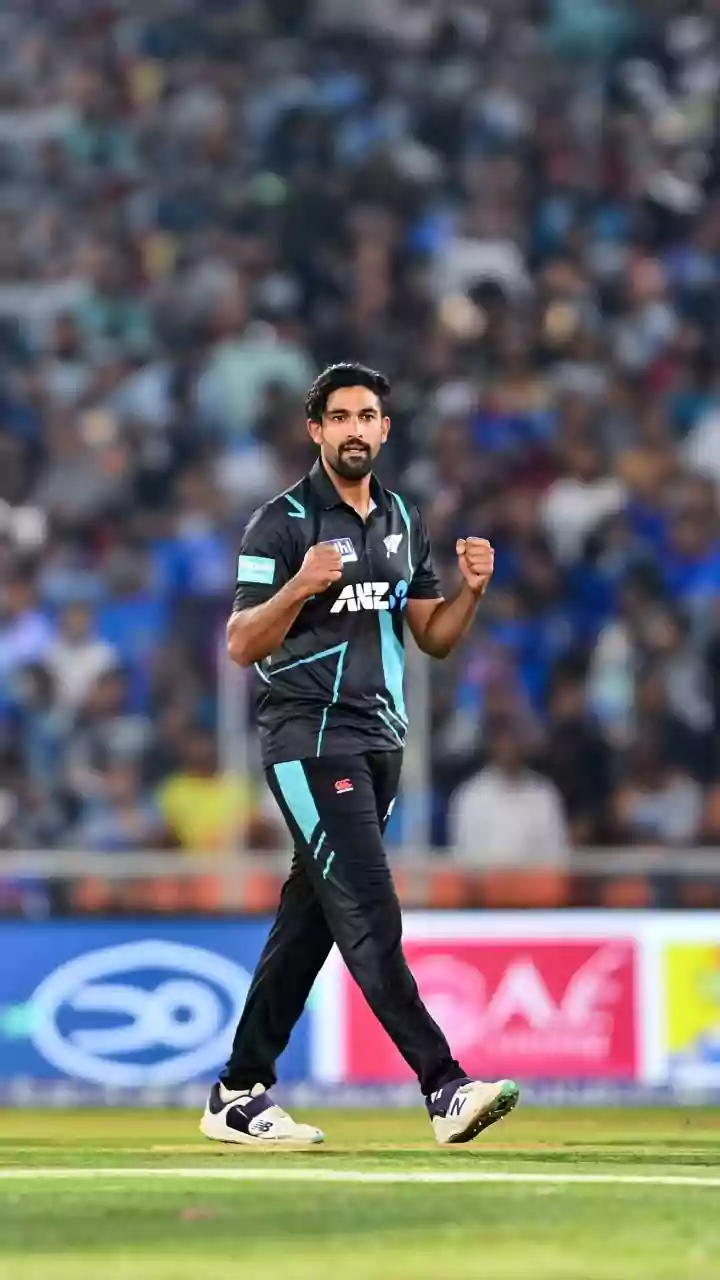 Ish Sodhi ruled out of SA T20Is with broken thumb