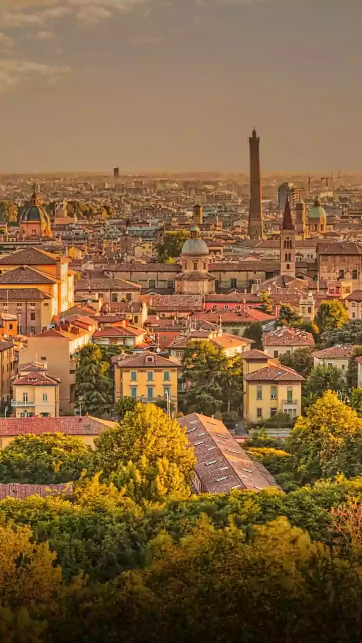Italy Plans Cap On Foreign Students In Schools. Should Indian Students Worry?