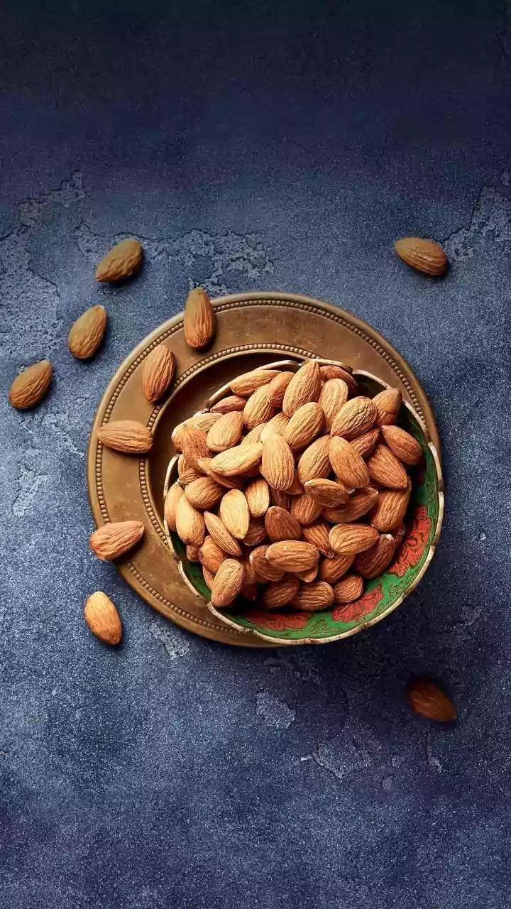 All about the importance of almonds in Italian weddings