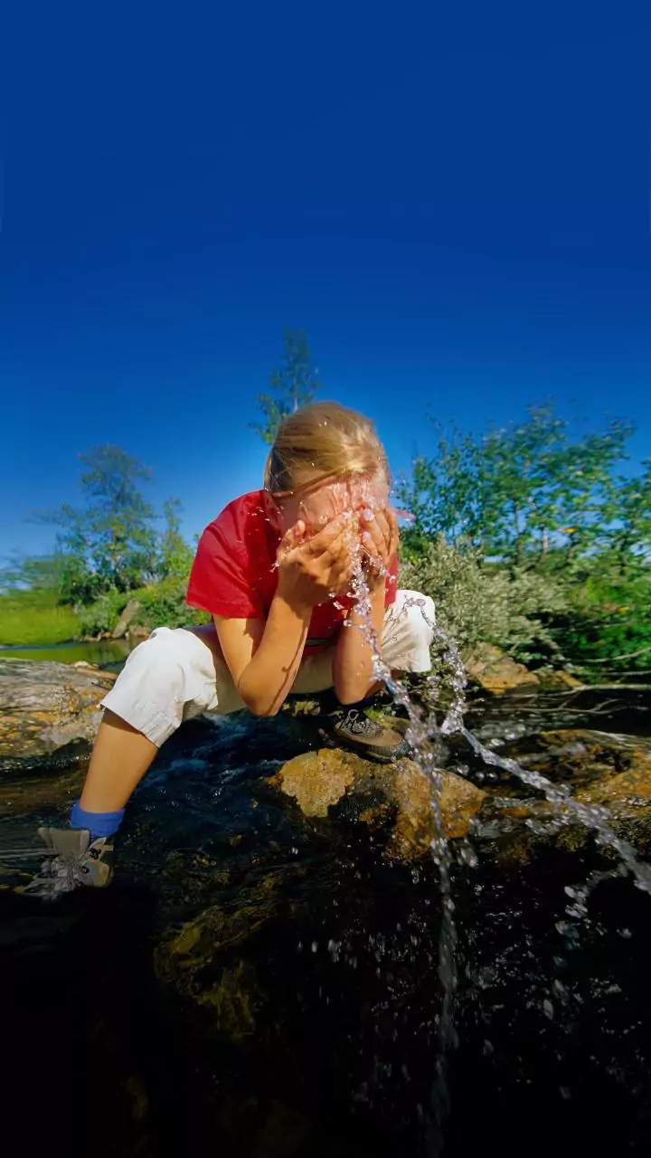 Cold water face dipping provides rapid physical resets during intense high anxiety moments