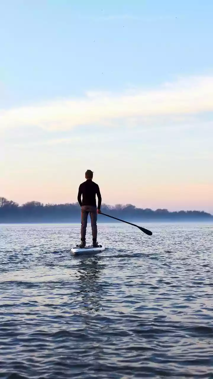 Seated Paddling Versus Standing Balance In Kayaking And Paddleboarding: A Practical Comparison