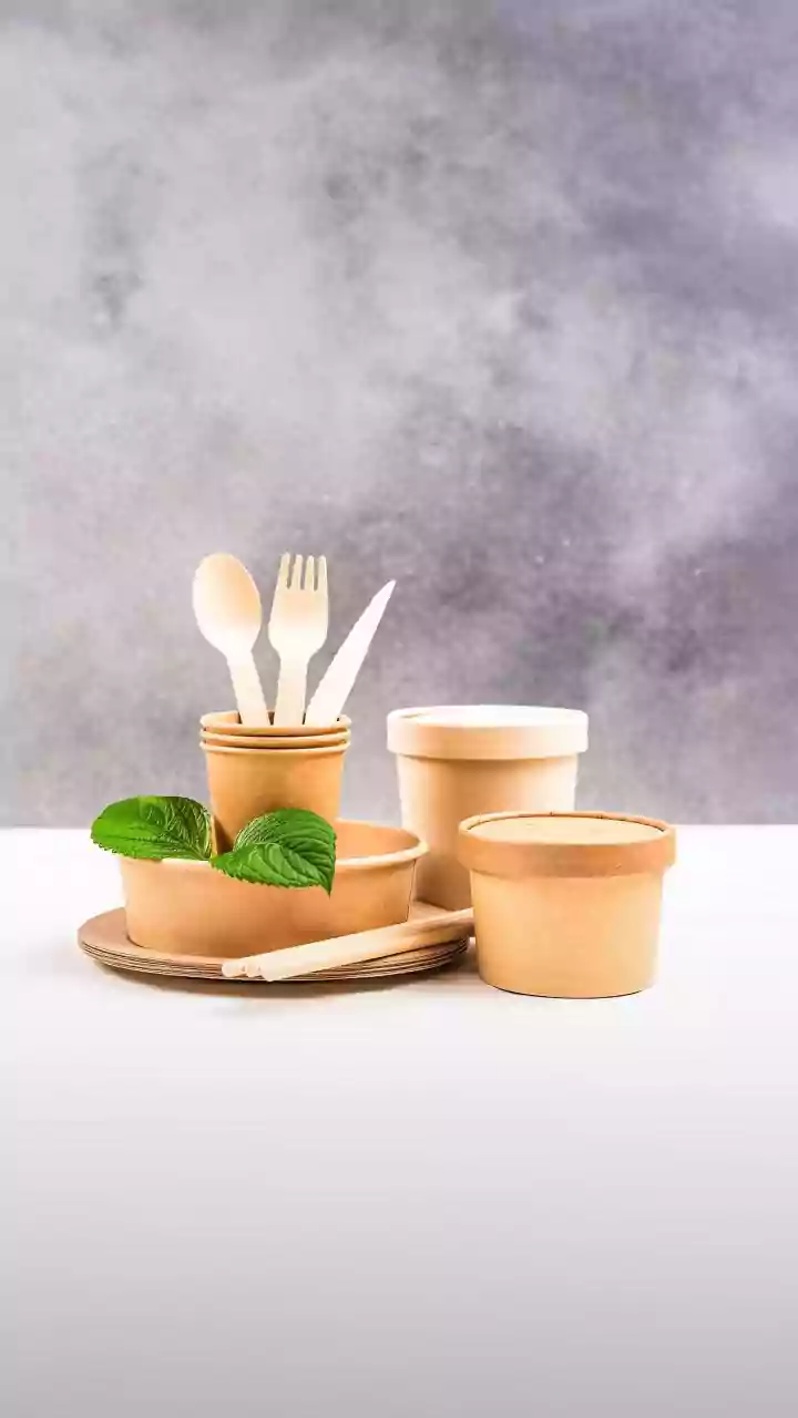 How Eco-Friendly Packaging Solutions Support The Delivery Boom Of Warm Café Plant Broths
