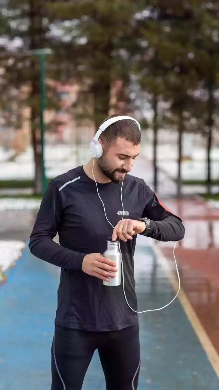 A Safer Rainy Workout Avoids Rushed Transitions and Unstable Equipment