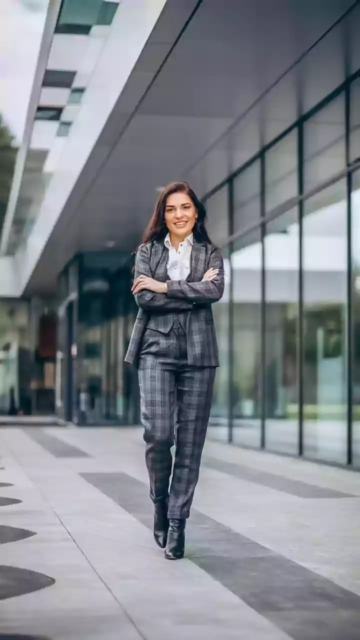 How Gen Z Professionals Can Plan Career Trajectories During Corporate Restructuring Cycles