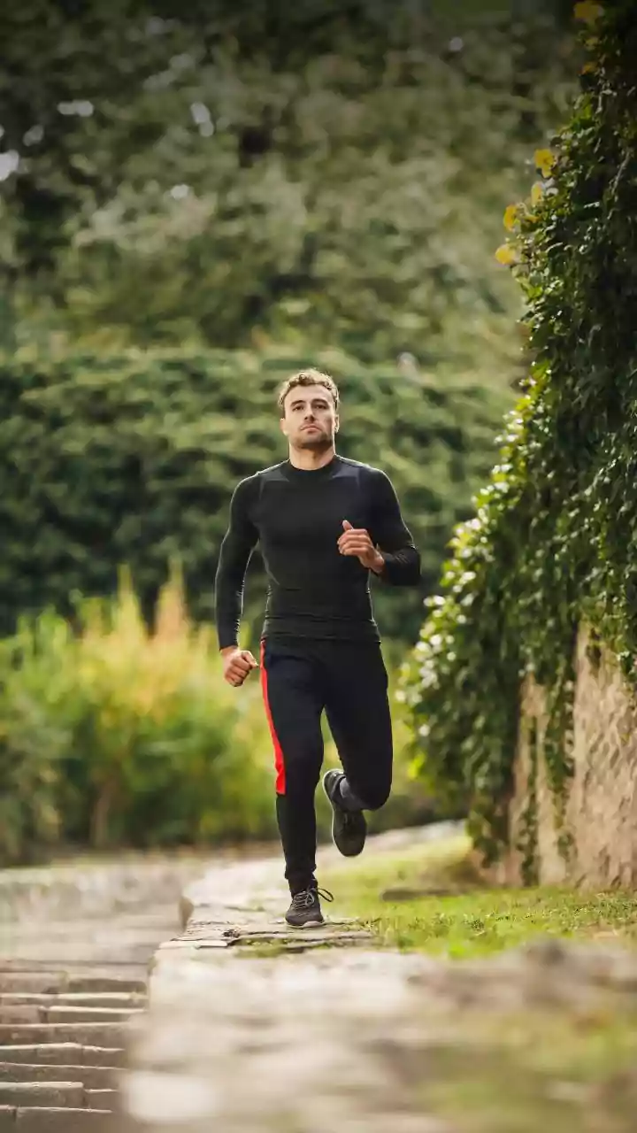 15-Minute Post-Meal Active Recovery Walks Help Reduce Glucose Spikes And Muscle Stiffness