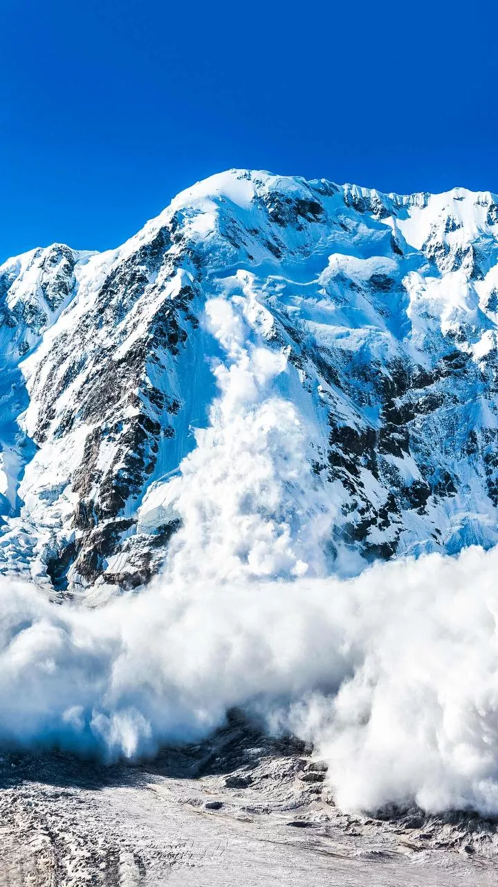 9 of family killed in avalanche in northwest Pakistan