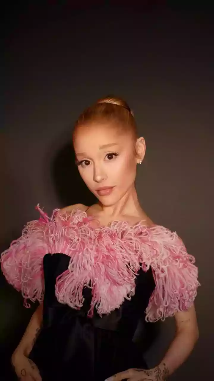 Ariana Grande e Ricky Alvarez são vistos em clima de romance pela 1ª vez