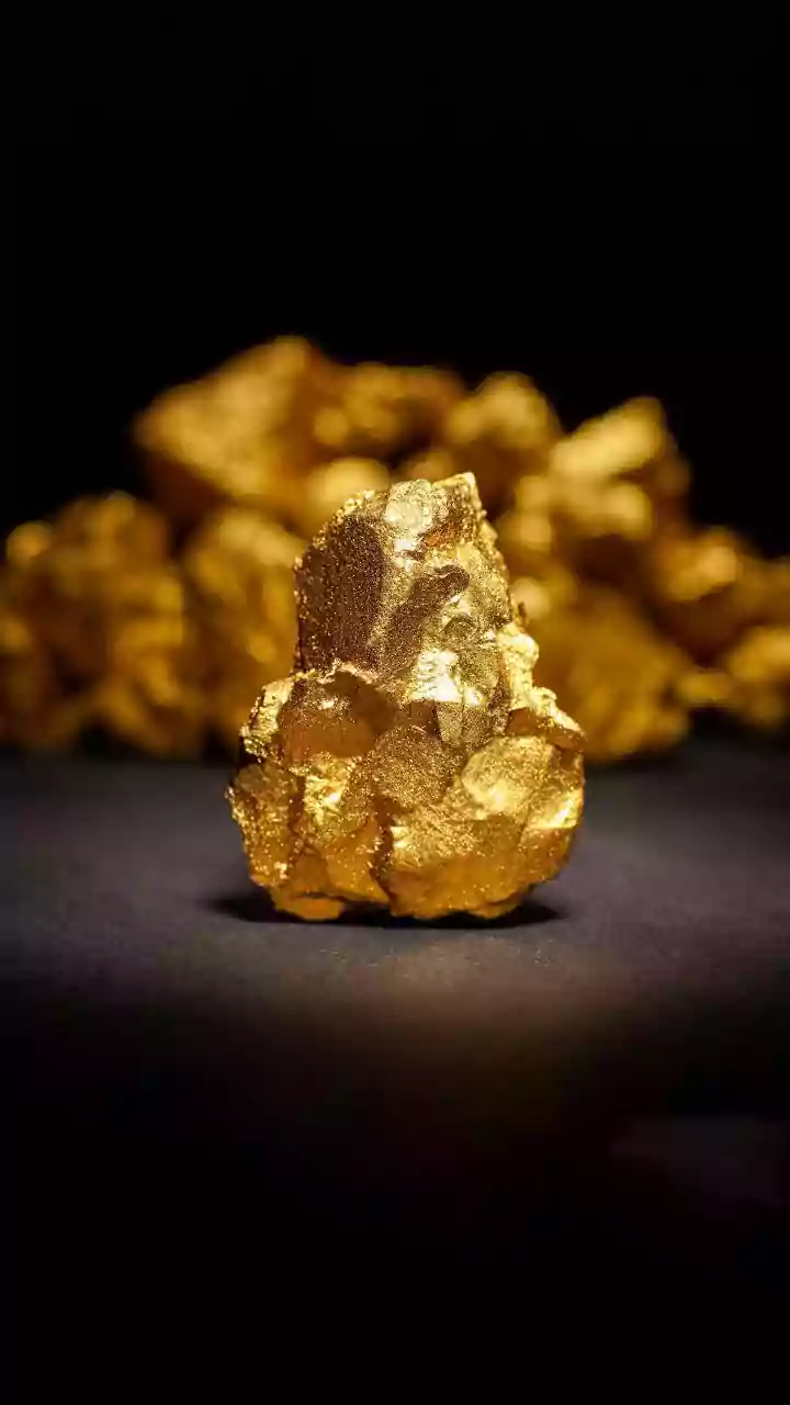 Gold prices steady as traders look beyond geopolitical concerns to US data