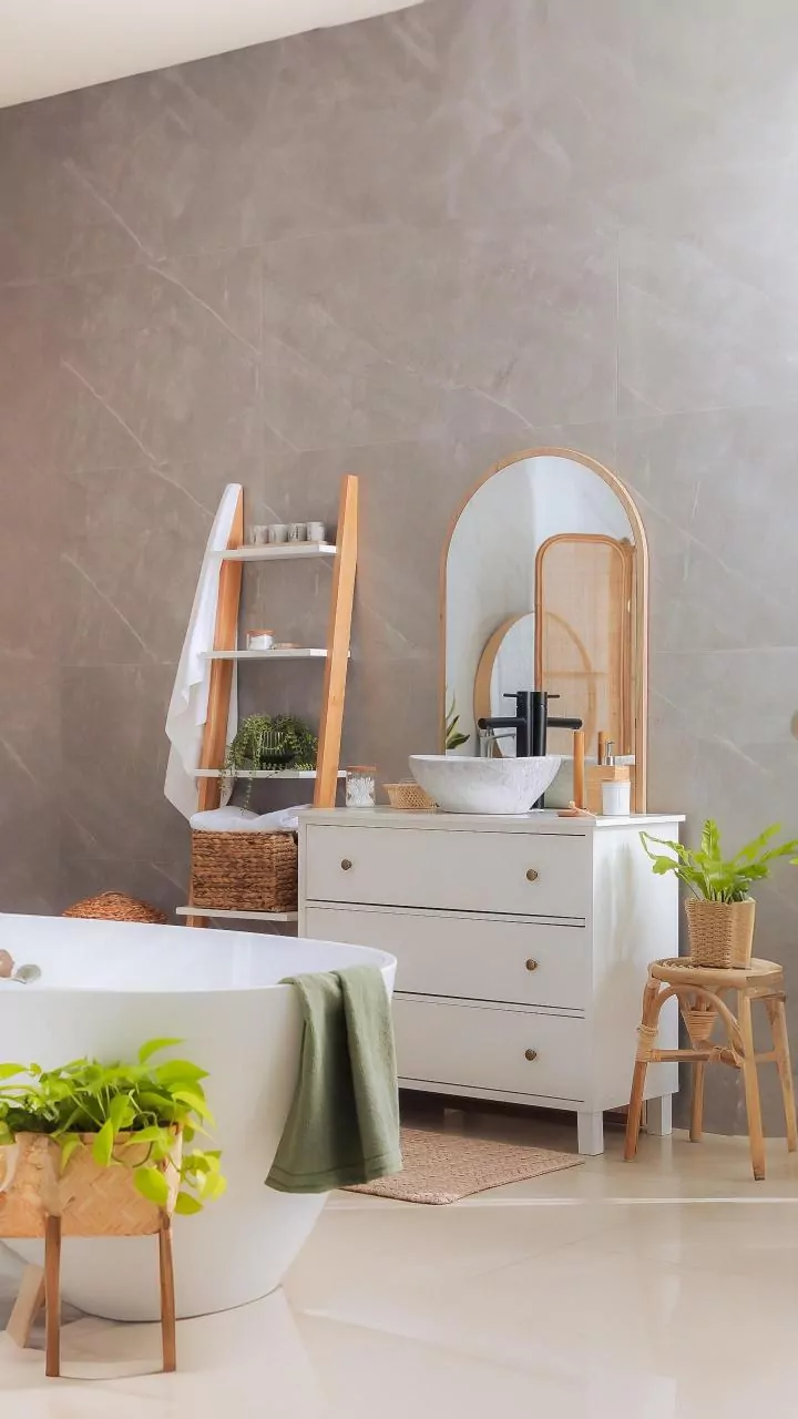 Transform Your Bathroom: 5 Simple Fixes for a Dull Space