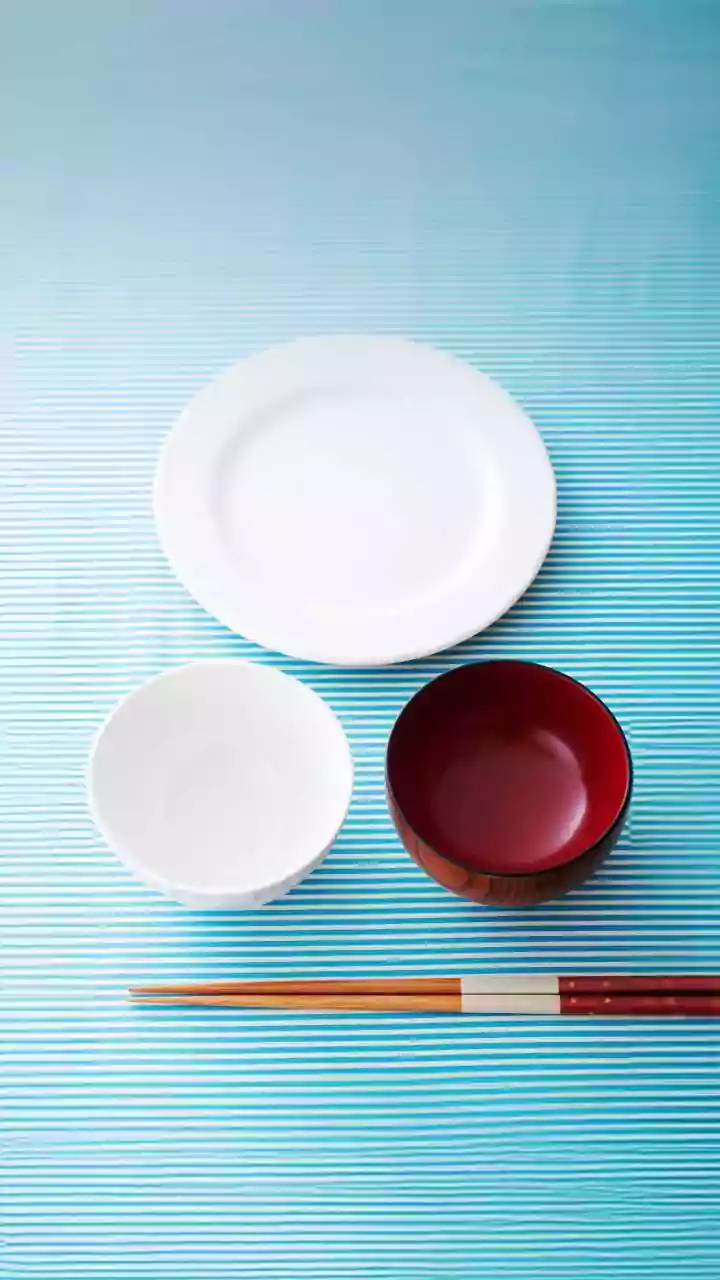 Global Table Manners: 9 Intriguing Food Etiquette Rules You Didn't Know