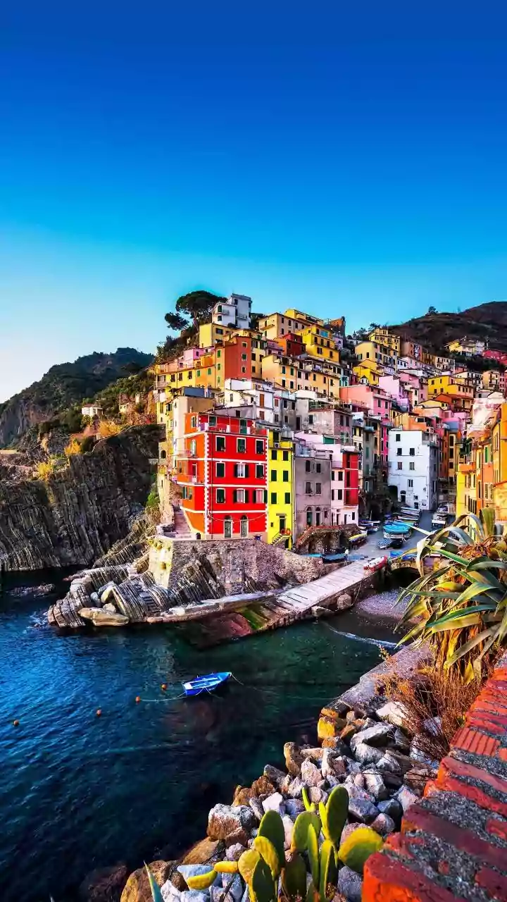 Unlock Your Next Adventure: AI Apps Crafting Immersive Travel Narratives