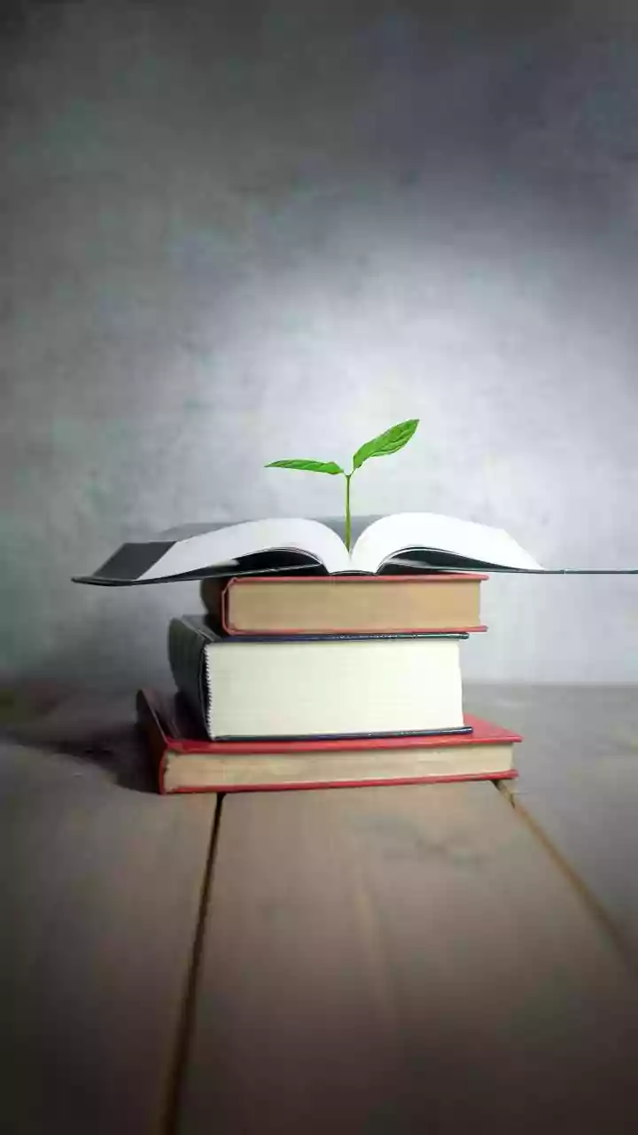 Manifest Your Dreams: 5 Books to Unlock Your Potential and Achieve Your Goals