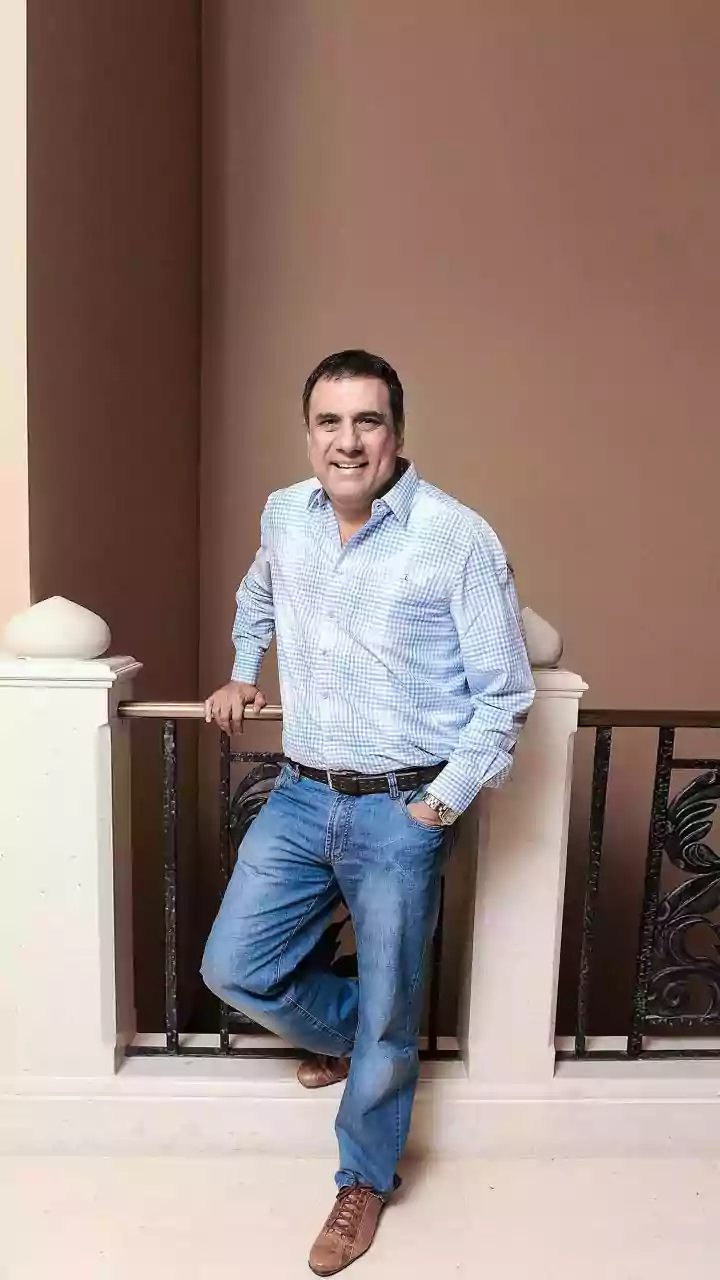 Boman Irani Joins The Cast Of Ram Charan And Janhvi Kapoor's Peddi | BTS Photo Out