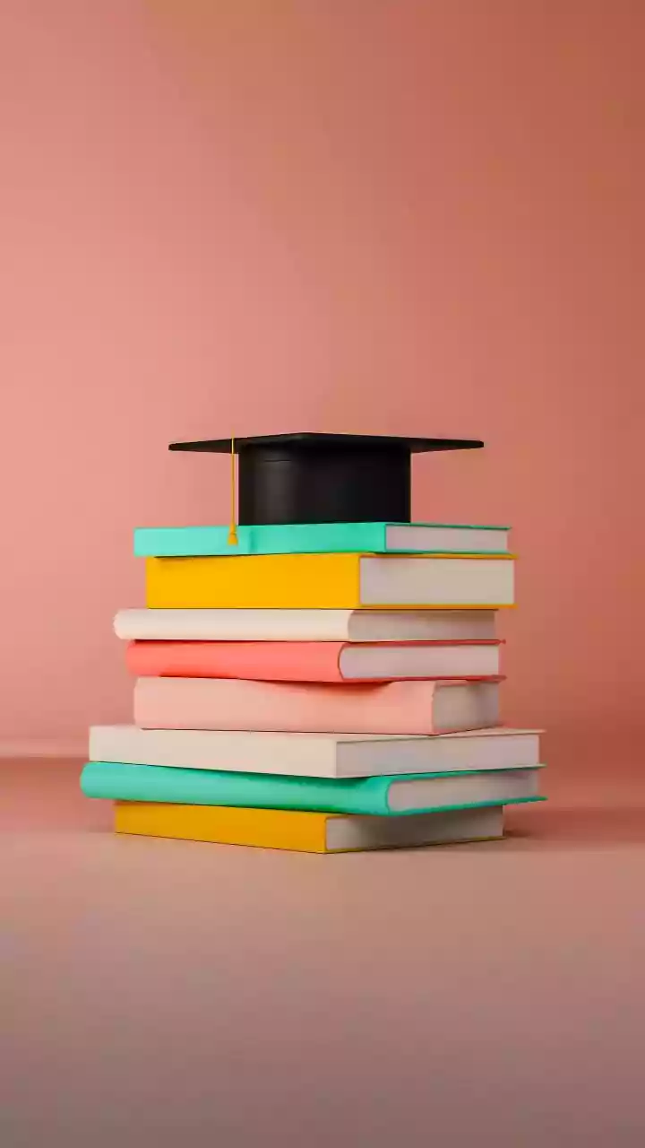 Why Modern Employers Value Specialized Micro Credentials Over Lengthy Generic Career Degree Programs