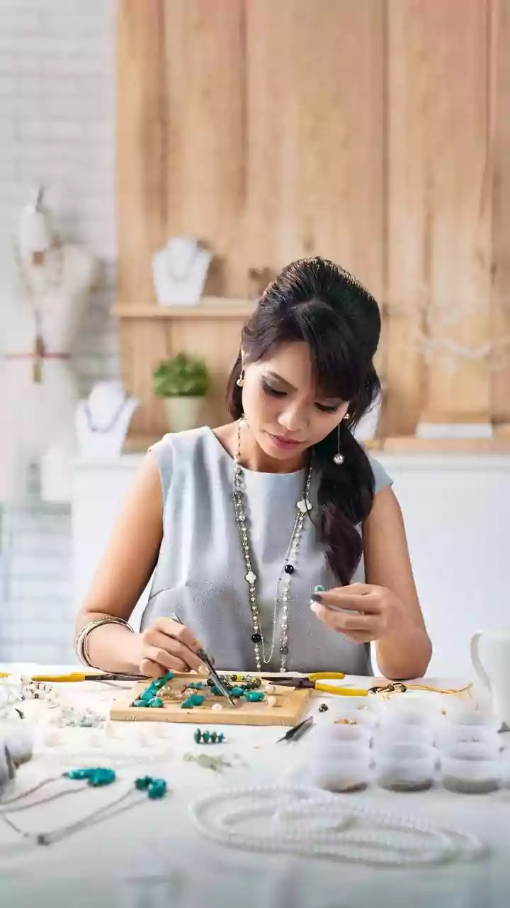 How to make beautiful shell jewelry