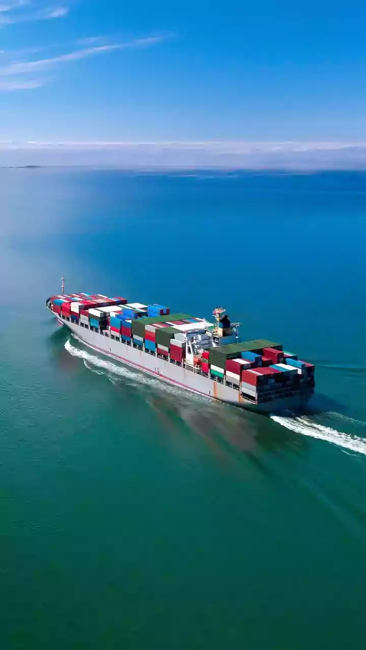 US trade deficit just hit its lowest point since 2009