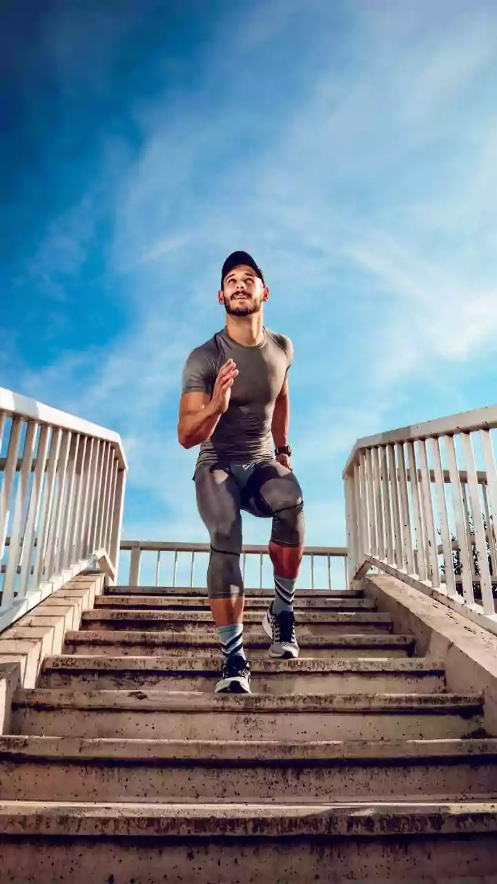 Inline skating v/s stair climbing: Which builds lower body strength?