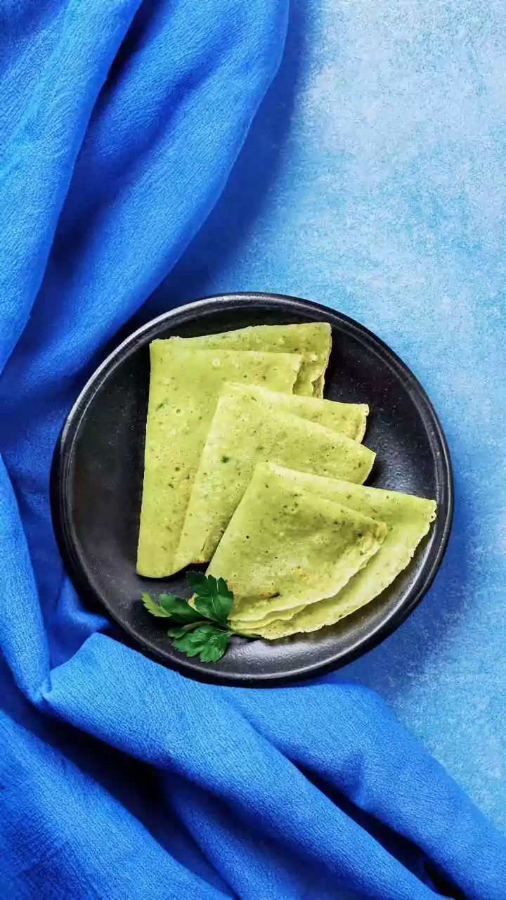 Andhra's Green Gram Crepe Gets a Soft Semolina Centre