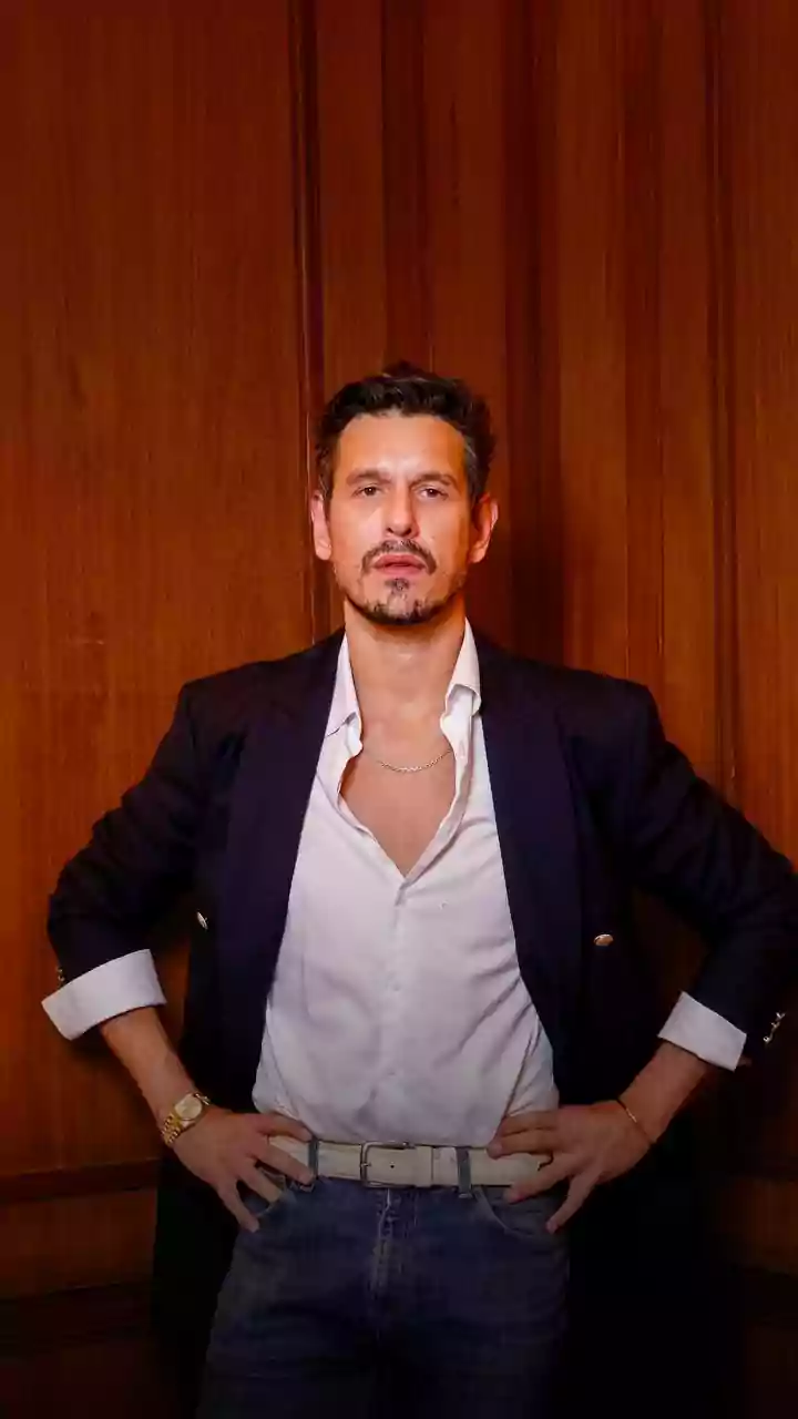 João Vicente revela puxão de orelha de Chay Suede; entenda o motivo