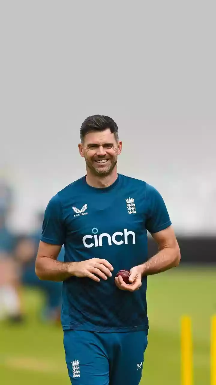 James Anderson signs one-year contract extension with Lancashire; set to play in 2026 season