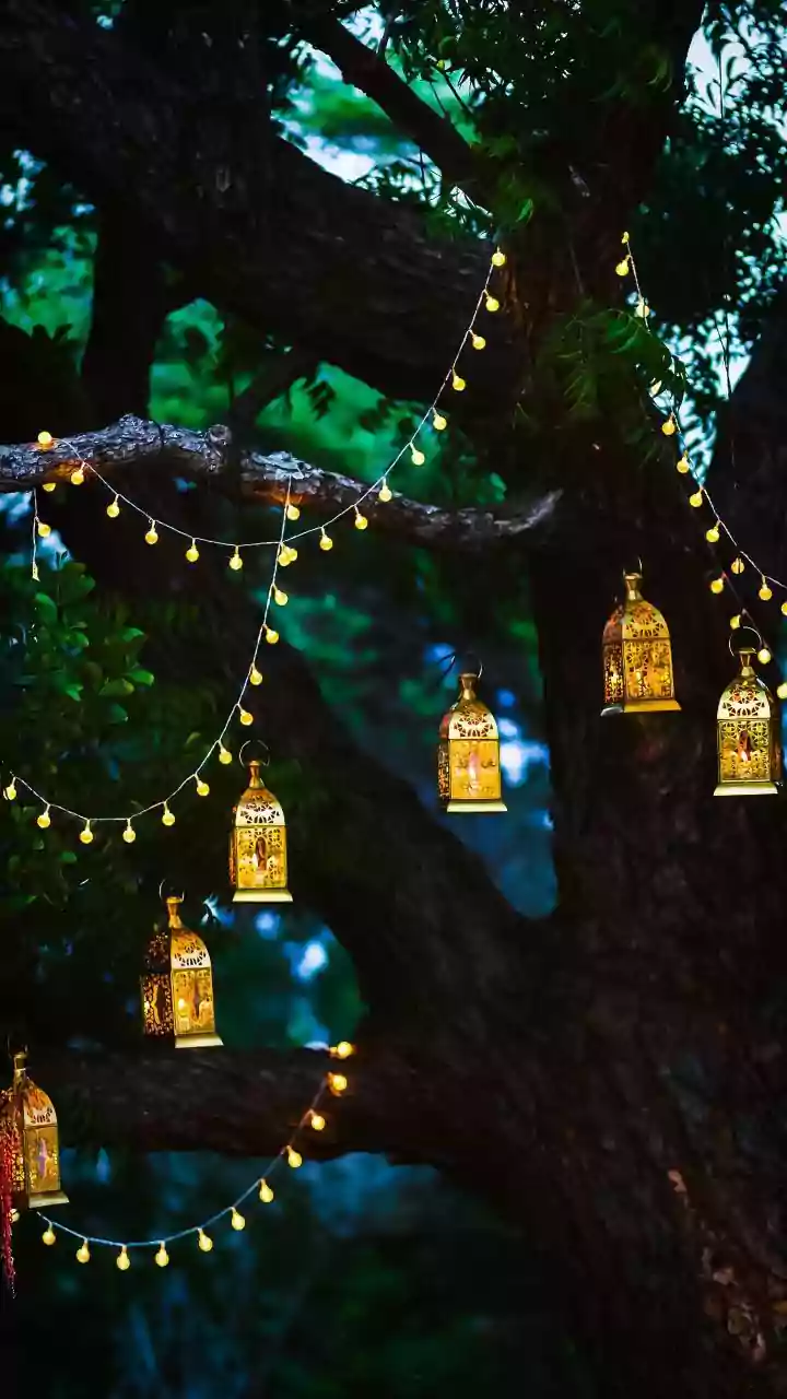 Why Brass Oil Lamps and Solar Lights Provide Long Lasting Sustainable Festive Balcony Decor