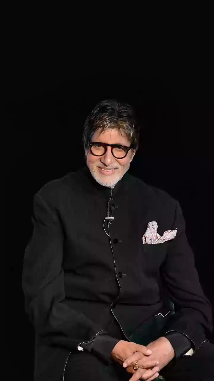 Amitabh Bachchan's Dedication: The Shoe Incident!