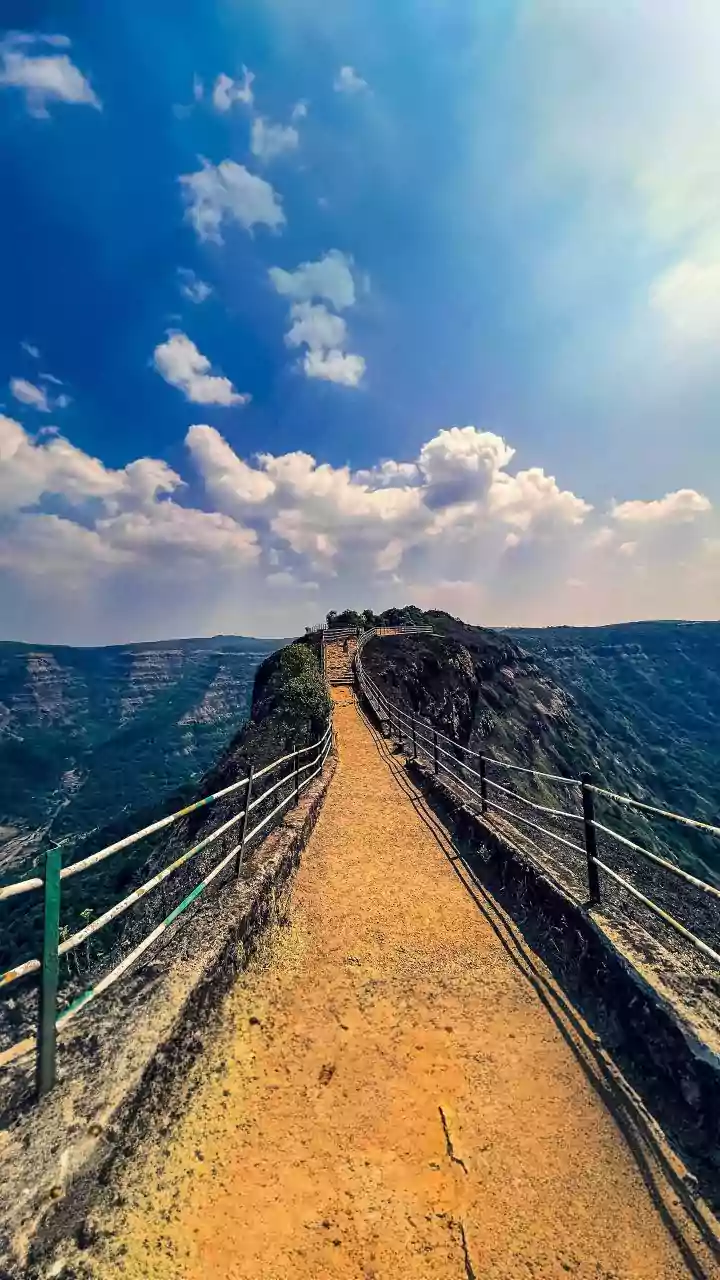 Eight Indian Hill Stations Where Ghost Legends Meet Tourism