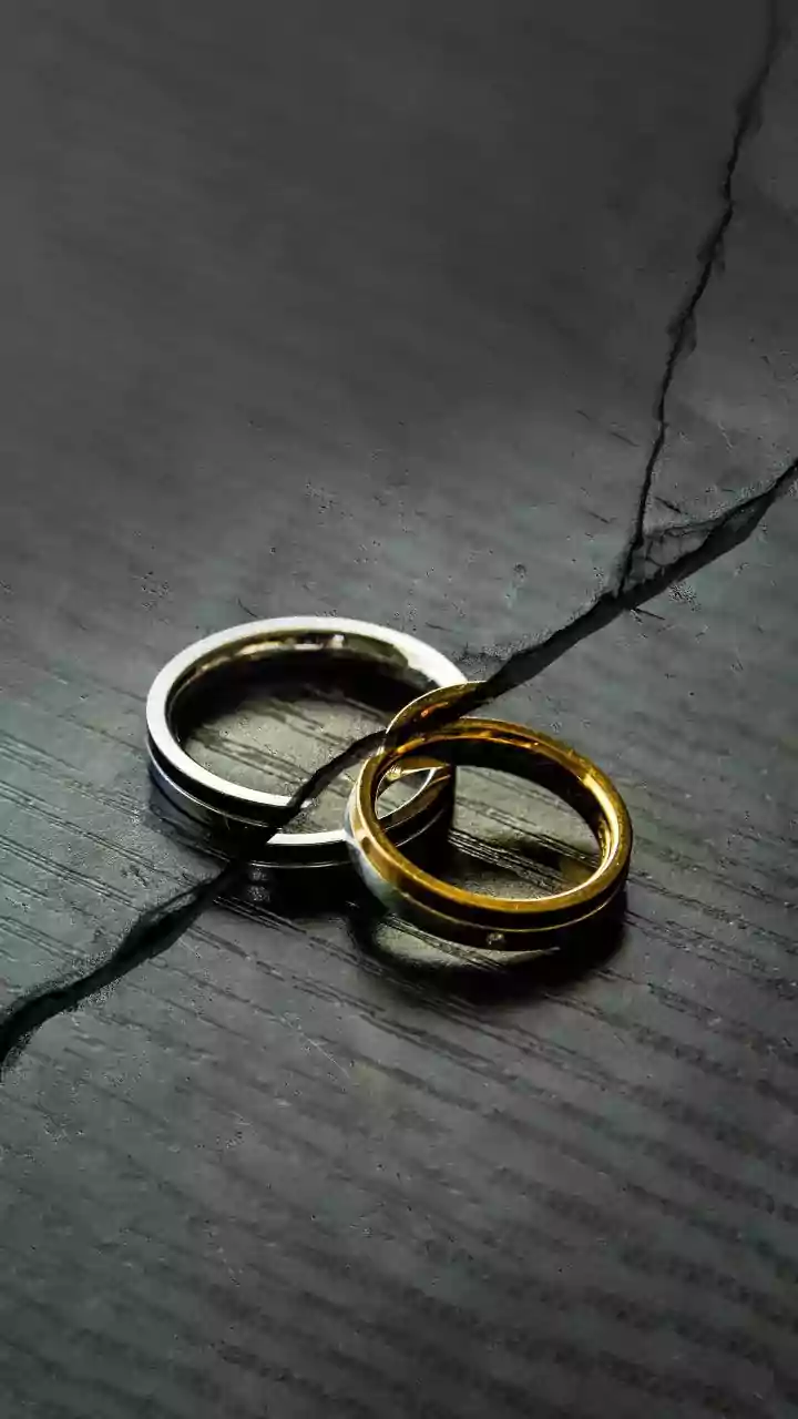 10 Subtle Habits Undermining Your Marriage: A Guide to Repair and Rekindle