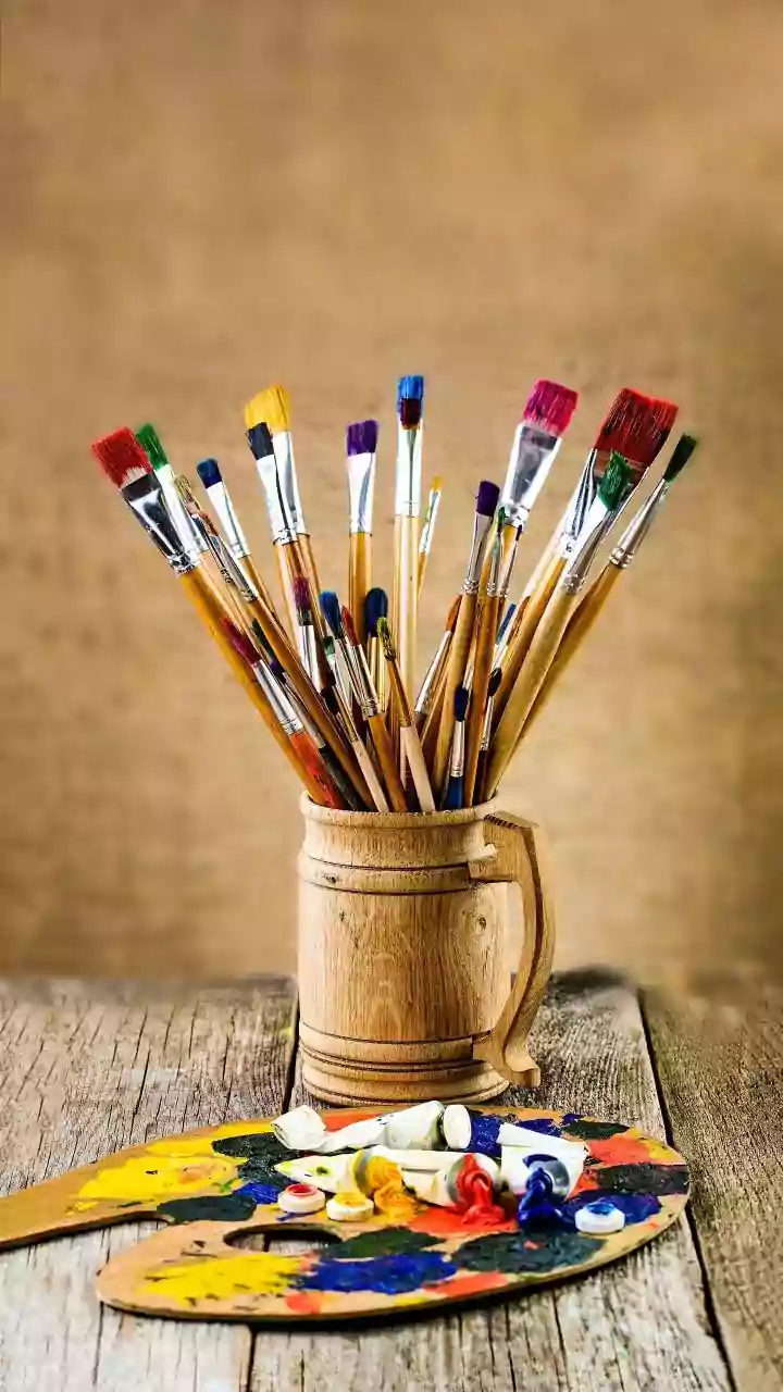 Generative AI Workflow Apps Create Instant Color Palettes For Freelance Visual Artists