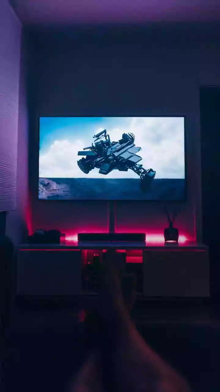 Low attention, comfort rewatches – why watchlists stall