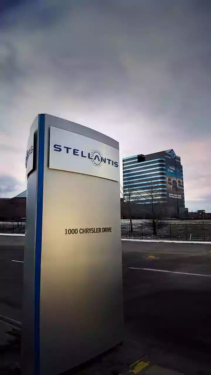 Stellantis anuncia 2 mil vagas de emprego e novo turno em fábricas no Brasil