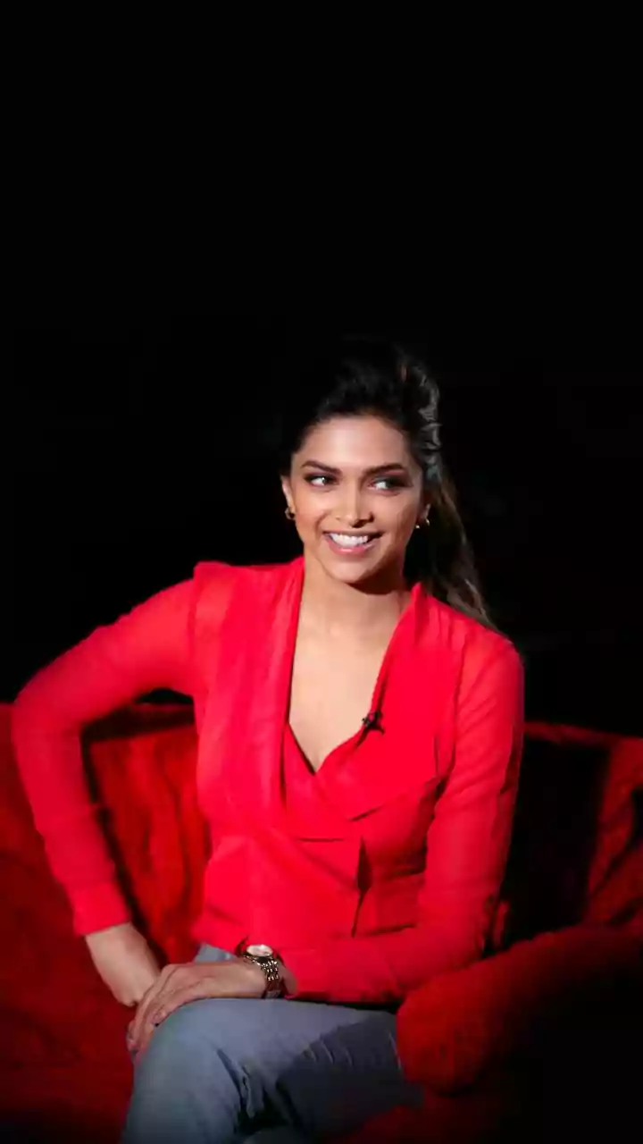 Deepika's Dazzling Earrings: Wedding Style Secrets