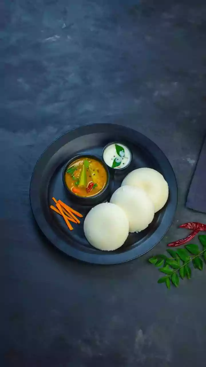 10 Delicious Maharashtrian Breakfast Delights