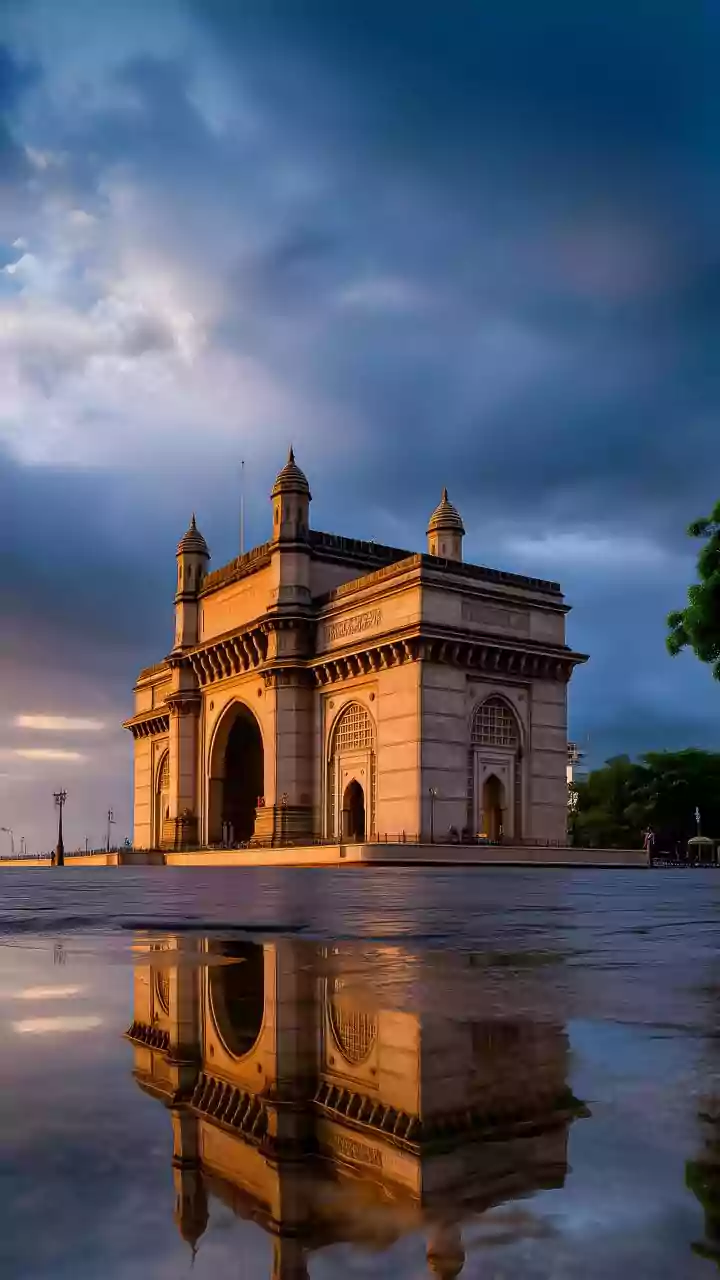 Mumbaikars Take Note! Traffic Curbs, Bus Stop & Taxi Stand Shifted Near Gateway Of India For Adam Street Beautification Work | Check Details