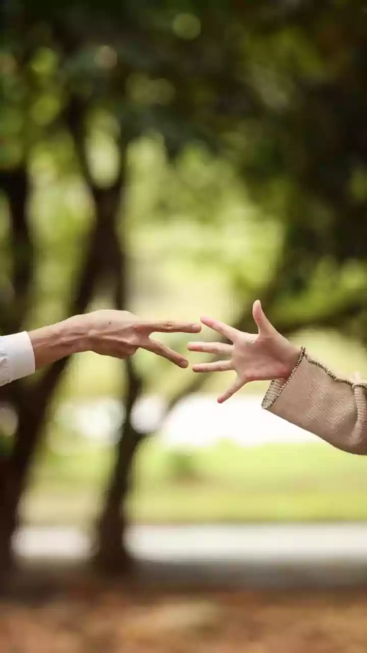 Navigating Cultural Nuances in Love: Making it Thrive