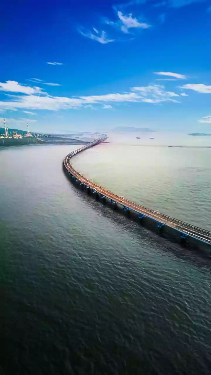 A New Rule Prevents Unlimited Tenfold Charging for Long Highway Structures