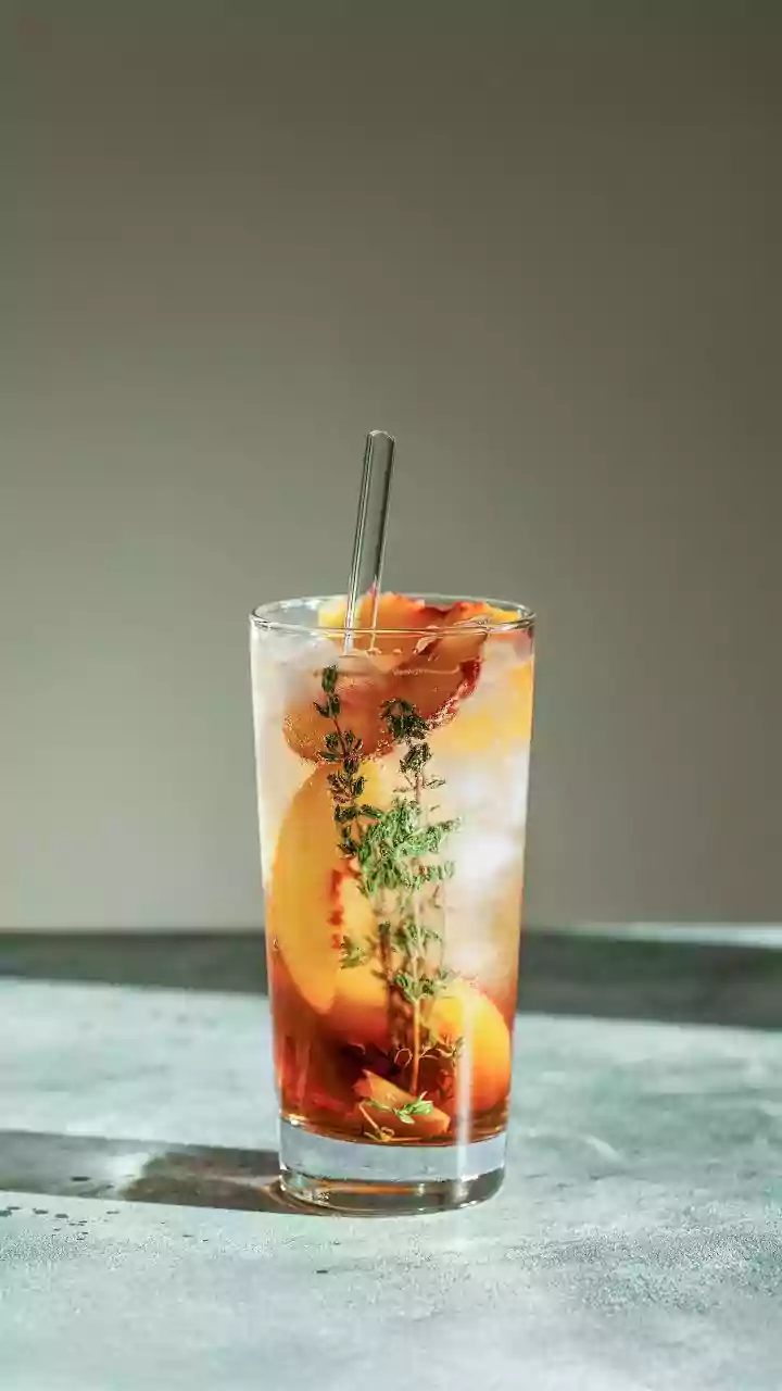 Cold-Pressed Fruit Vinegar Shrubs Win Over Urban Cafe Customers Looking For Low-Sugar Refreshment
