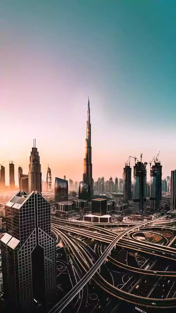 A New Gold Walkway Is Taking Shape In Dubai's Trading Hub