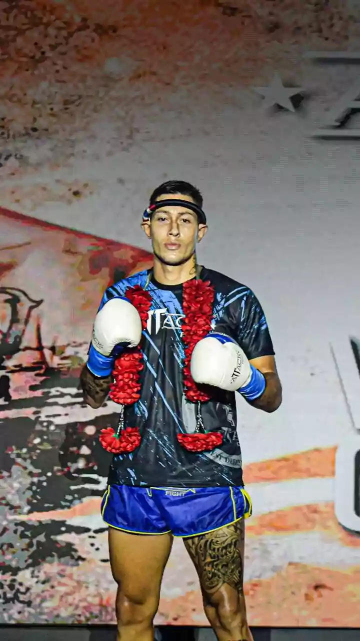 Muay thai: Vinicius Coppolo mira o cinturão da WBC