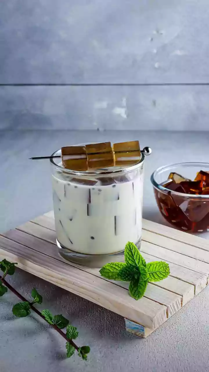 Why Cold-Steeped Jamun And Kokum Drinks Are Replacing Sugary Coffee Hacks