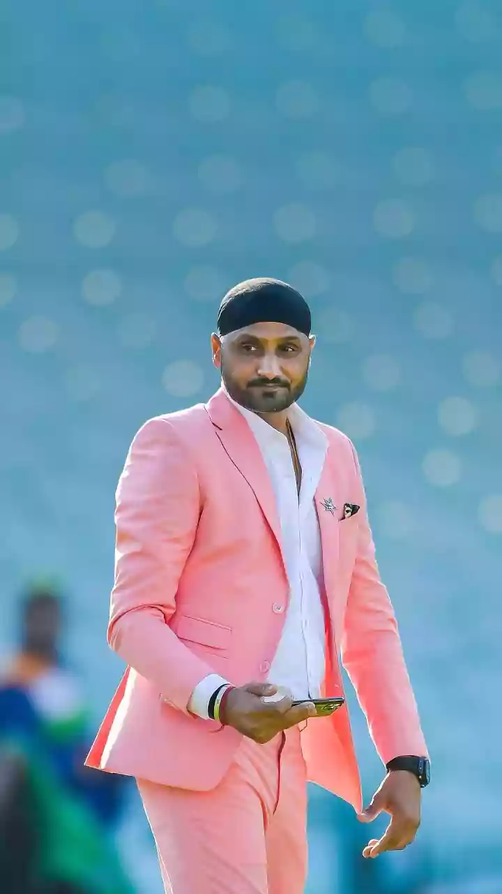 ⁠⁠Just make first run and everything will be fine: Harbhajan Singh request Abhishek Sharma