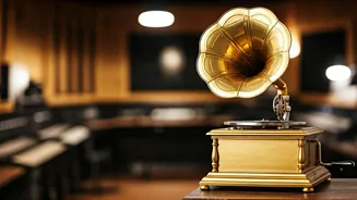 Raja Saab: Prabhas' Melodious 'Darling' Look!