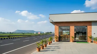 Check Lighting And Washrooms Before Making A Decision About Roadside Stop Checks