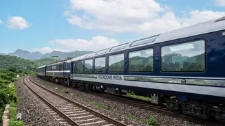 Southern Railway's October 22 Vistadome Trial : The Difference Between A Trial Coach And New Train