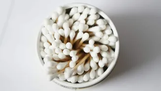 How to create stunning wall art with cotton swabs