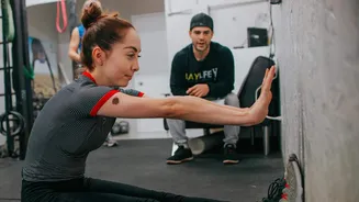 5 easy mindful stretches for inner peace