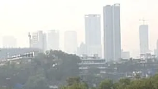 Mumbai Weather Update For Jan 20, 2026: City Wakes Up To Sunny Skies With Thin Layer Of Smog; AQI Slips Into Unhealthy Category At 224