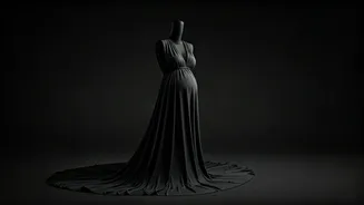 Sonam Kapoor's Chic Black Look: Style & Pregnancy